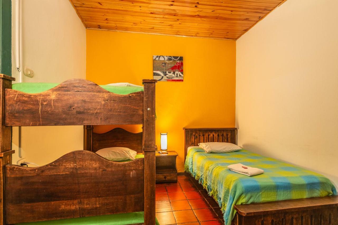 Hostal Sue Candelaria Bogotá Eksteriør bilde